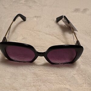 Nicole Miller Black Sunglasses NWT
